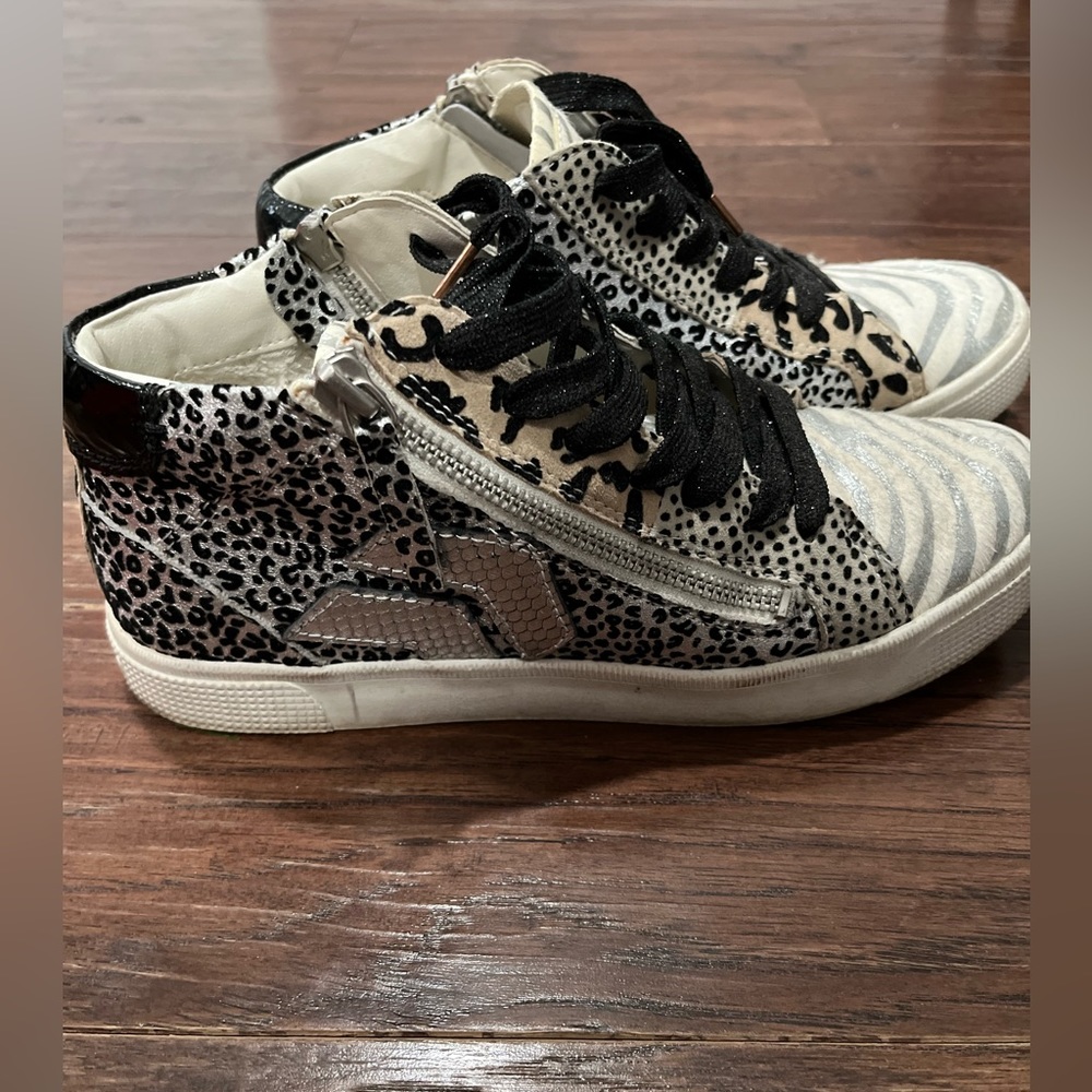 Dolce Vita Zonya sneaker